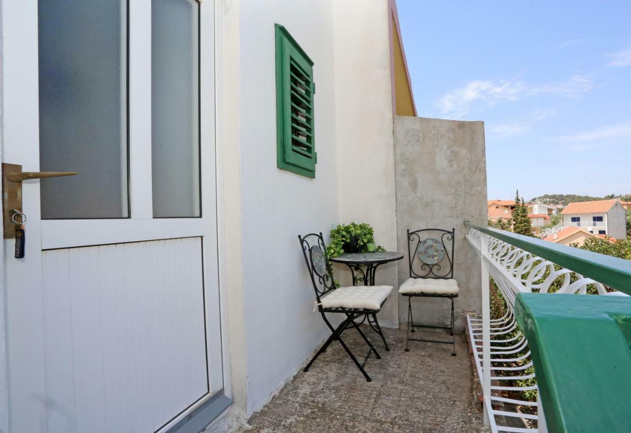 Apartments Tona Zaboric Bagian luar foto